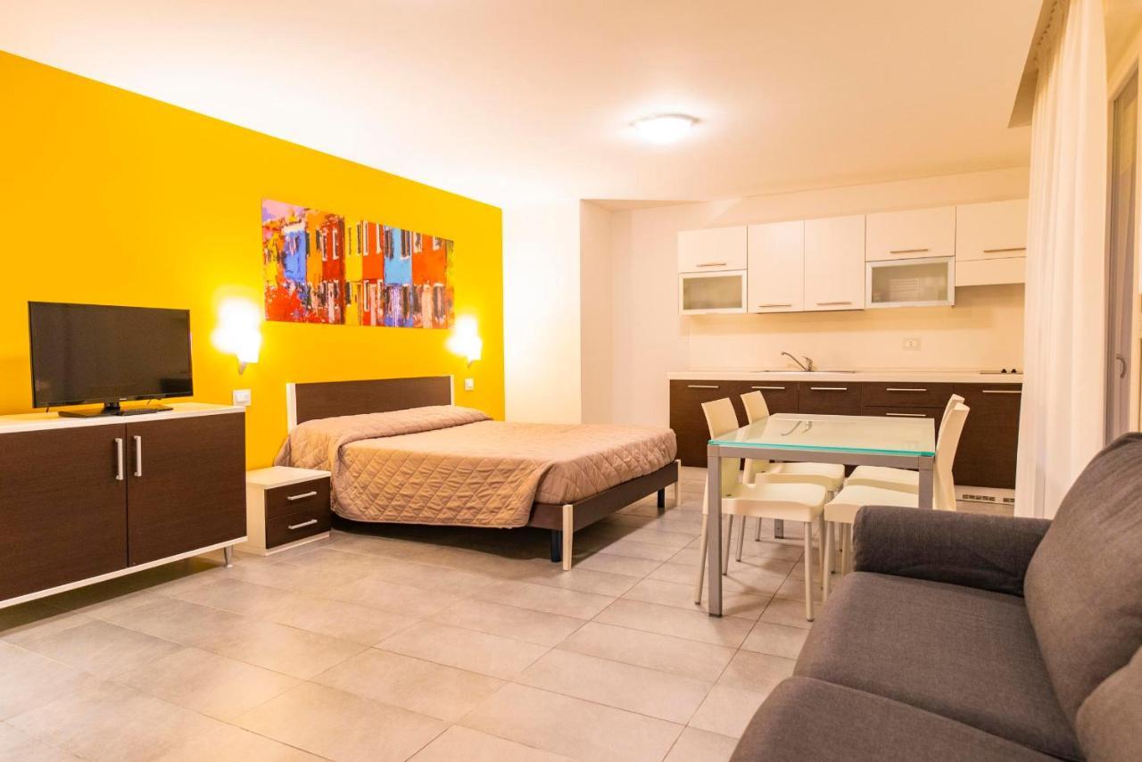 Residence Burano ลิโดดิเยโซโล ภายนอก รูปภาพ